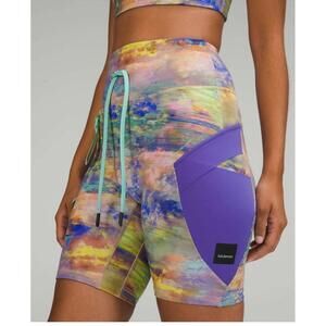 Lululemon Cargo Super High Rise Hiking Shorts Size 12 Nature Multi